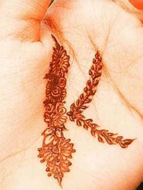 love k letter mehndi design