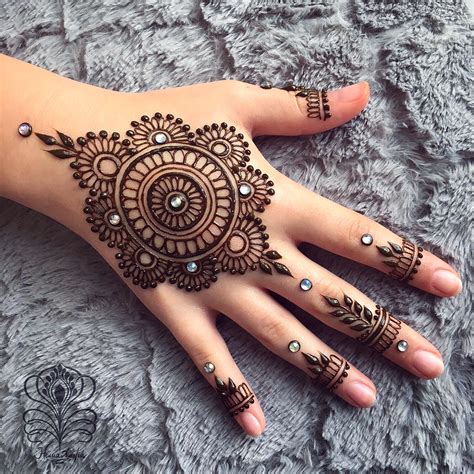 new mehndi designs for kids