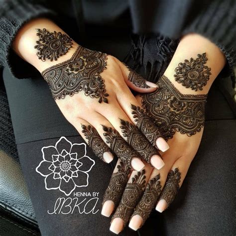 trending arabic mehndi designs