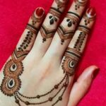 stylish instagram mehndi design
