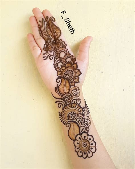 stylish mehndi design front side