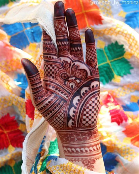 mehndi designs for right hand front