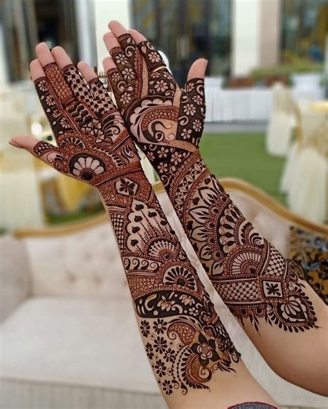 front arm mehndi design