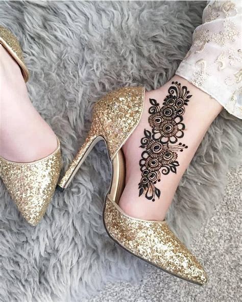 mehndi designs for feet easy