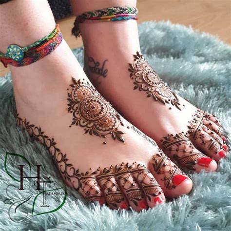 mehndi designs bridal foot