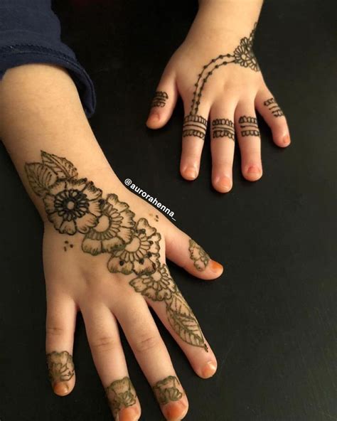 mehndi designs for kids front hand