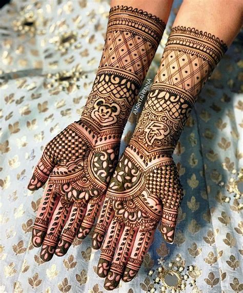 simple mehndi design picture