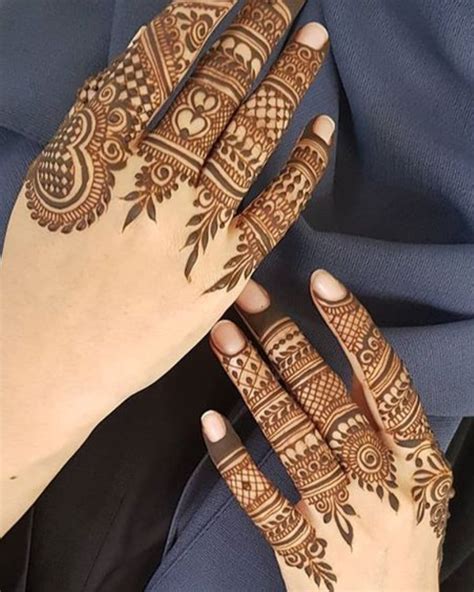 finger cap mehndi design