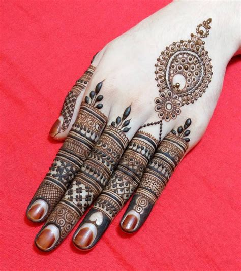 mehndi designs simple for left hand