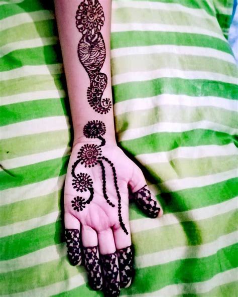 simple mehndi designs small hands