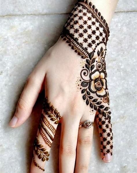 simple very easy mehndi design