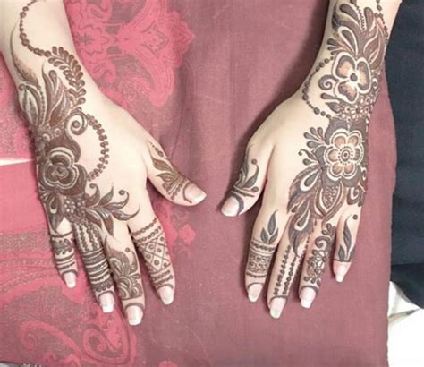 ghevar mehndi design