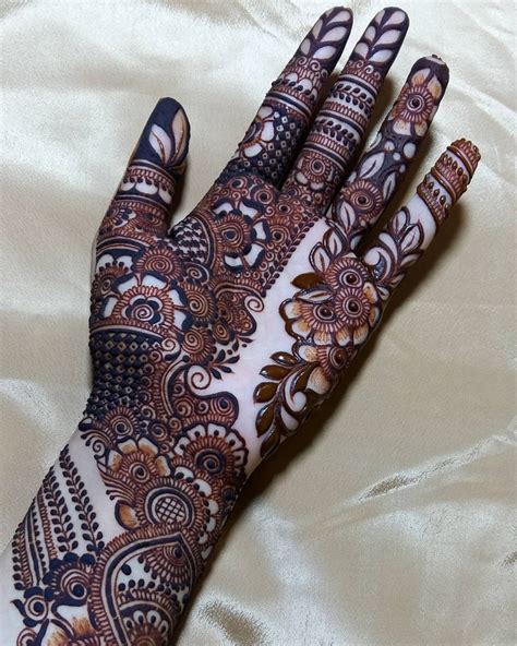 simple marriage mehndi designs