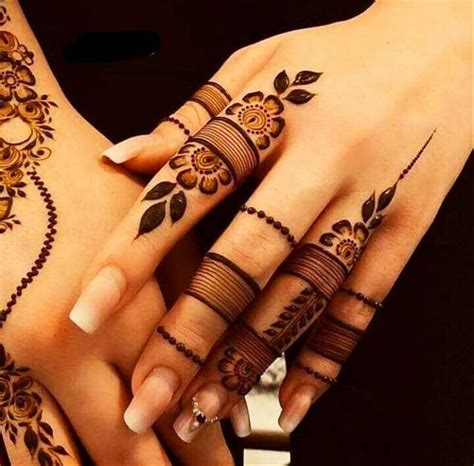 simple mehndi design bel