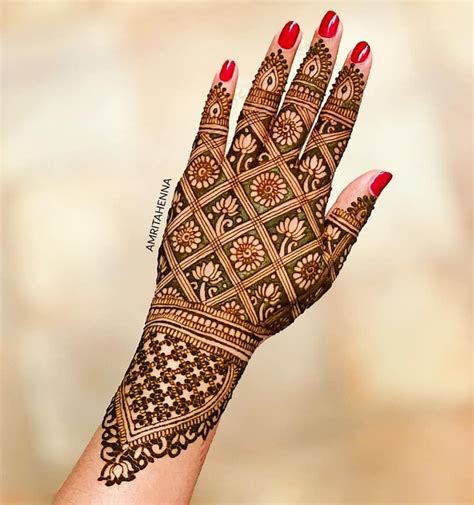 upper hand mehndi design simple