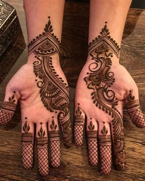 inner hand mehndi design