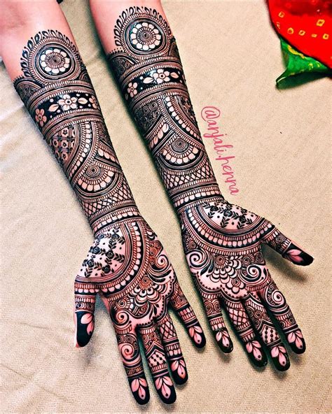 two hands mehndi designs