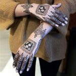 actress mehndi design