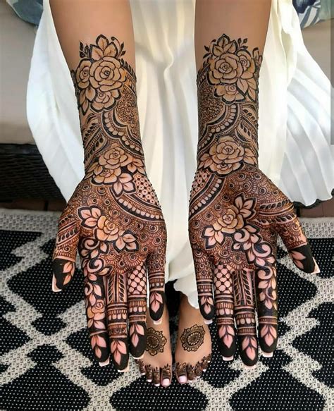 rajasthani back hand mehndi design