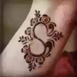 t letter mehndi design