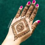 straight mehndi designs