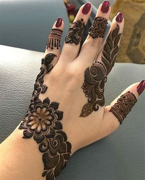 unique mehndi design 2020