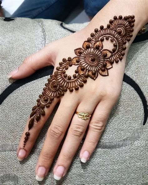 saral mehndi design photo