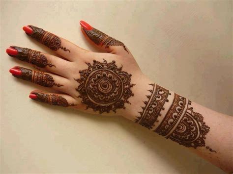 pakistani mehndi design back hand