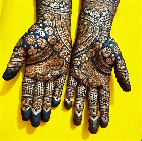 hard mehndi design photo