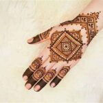 square design mehndi