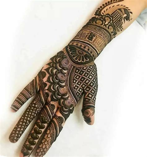 mehndi heavy design