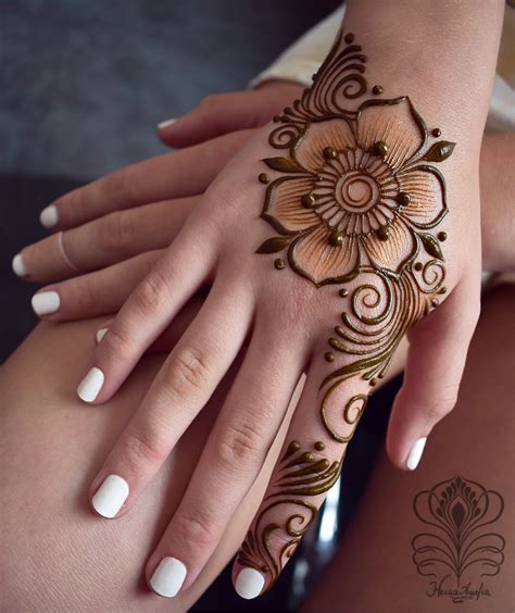 super easy mehndi designs