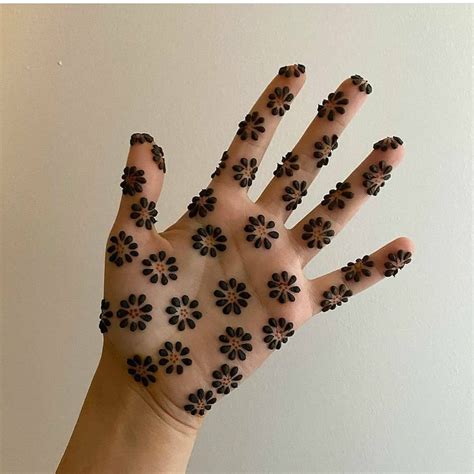 mehndi designs simple dots