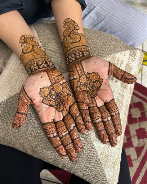 half hand mehndi designs simple