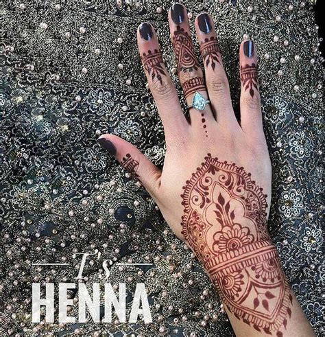 phool mehndi design