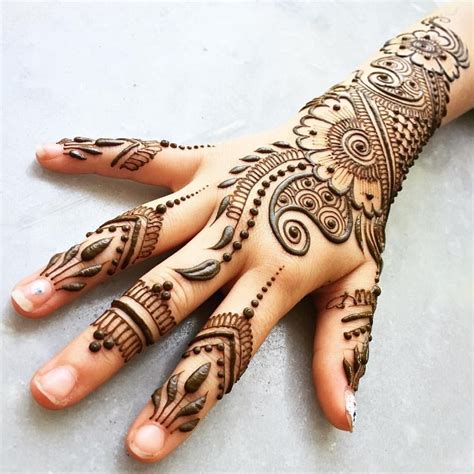 mehndi designs for 12 year girl