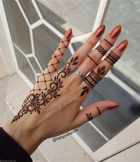 modern mehndi designs front hand