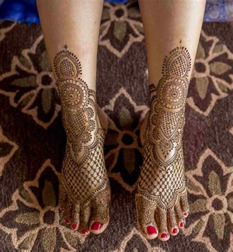 leg mehndi design photo