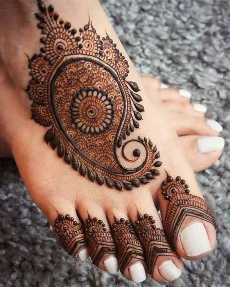 mehndi design easy for leg