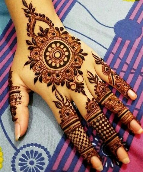 z mehndi design