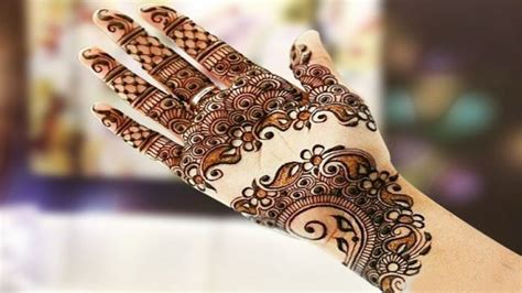 unique mehndi designs front hand