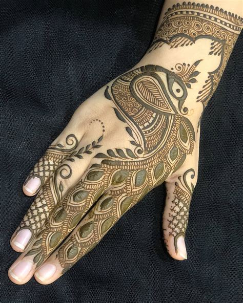 mehndi design mor pankh