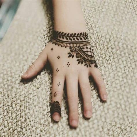 mehndi designs birds