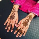 angutha mehndi design