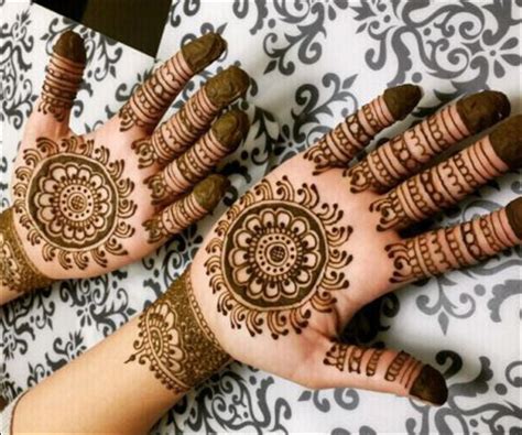 only palm mehndi design