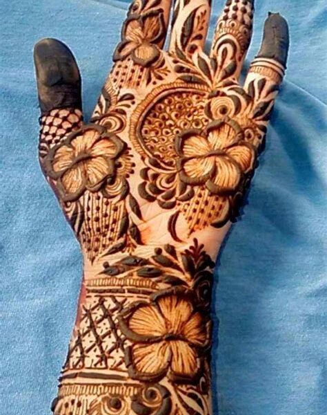 rose flower mehndi design