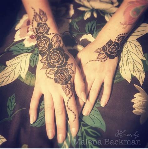 rose pattern mehndi design