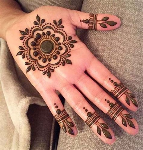 hathphool mehndi design