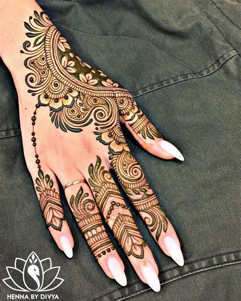 simple mehndi back side design