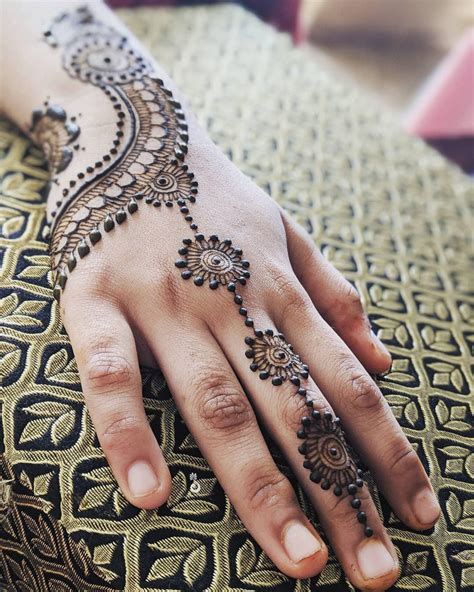 fast mehndi design